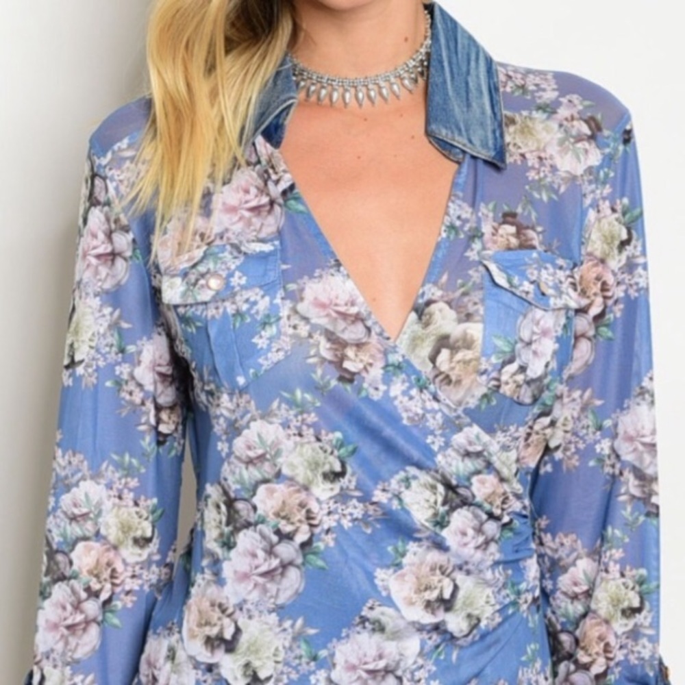 ❗️1️⃣ left❗️💐 3/4” sleeve floral sheer top 💐